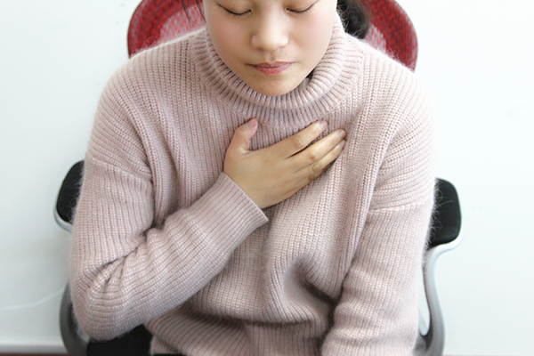 一些人不清楚食物是否能吃的情况下，长期食用就容易慢性中毒