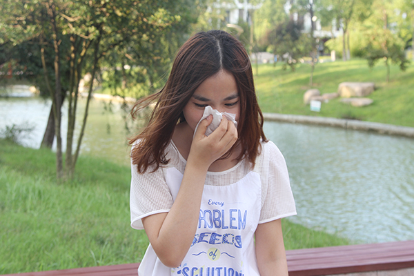 那么孕妇如果在孕期的时候感冒了，总是流鼻涕流眼泪应该怎么处理