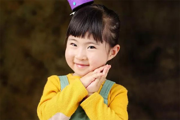 宝宝的皮肤比较的脆弱与敏感，如果受到刺激的话，就很容易出现过敏反应