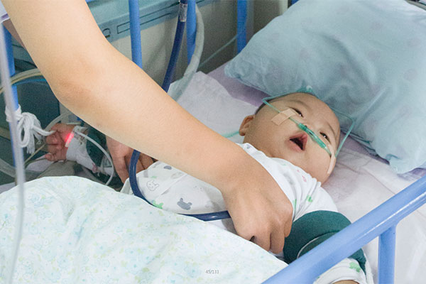 呛奶相信许多人都知道，这是新生儿很容易出现的一种情况