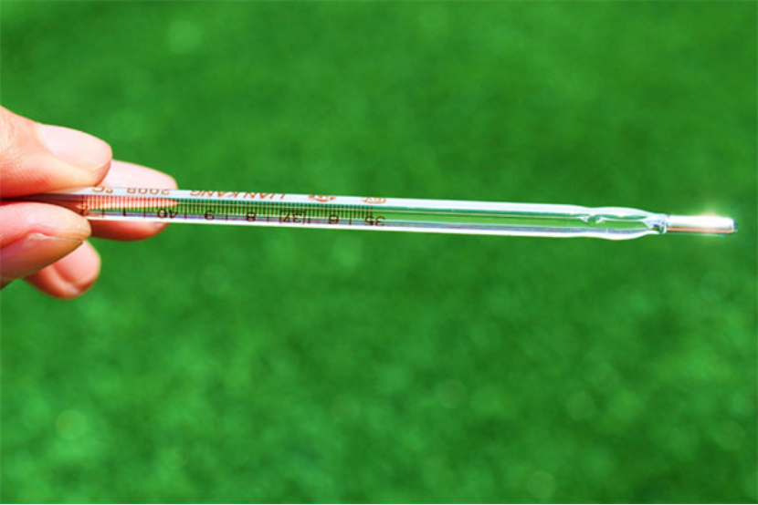 测量体温一般常用三个部位,就是腋窝、口腔及肛门。 测量体温一般常用三个部位,就是腋窝、口腔及肛门。