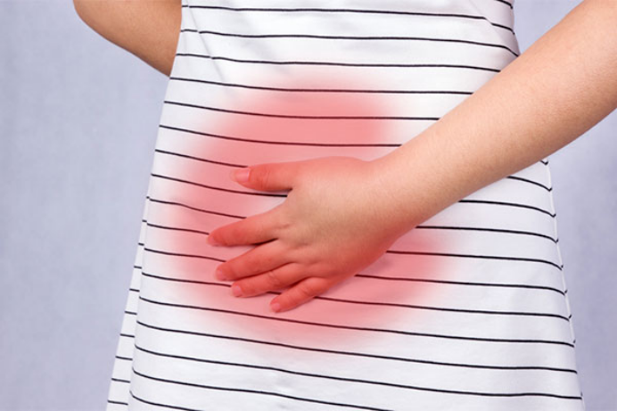 需要及时补足水分还要调整饮食结