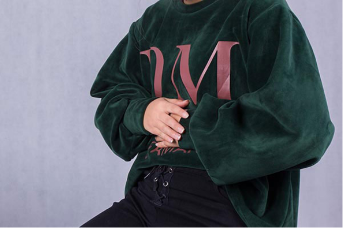 可以用按摩腹部的方式来快速缓解