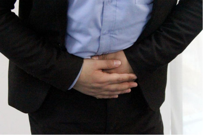 粪便依然还是在人体内的主要是在直肠