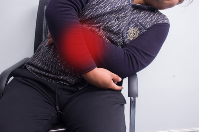 可以食用含有碱性成分的苏打饼干或者喝苏打水 可以食用含有碱性成分的苏打饼干或者喝苏打水