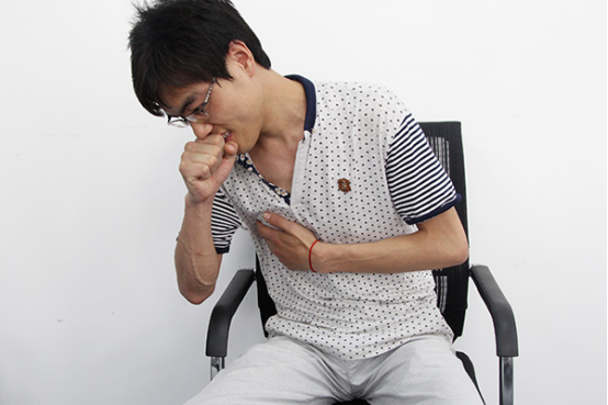 常见的清肺的食物有蜂蜜、猪血、柠檬、黑木耳、薄荷等