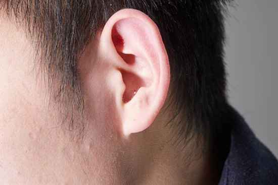 其实不同时间耳朵发热有着不同的意义,如果是刚做完剧烈运动左耳发热