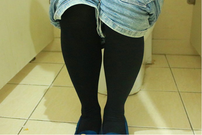 可能会因为喂养不当或者说是身体受凉导致拉出绿色的大便 可能会因为喂养不当或者说是身体受凉导致拉出绿色的大便