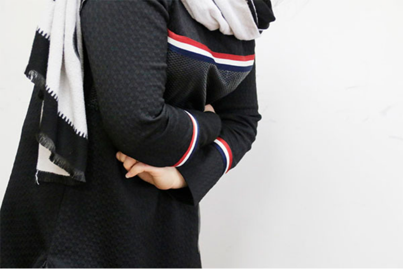 胃食道反流的初期症状有打嗝、恶心、胸口灼烧感等。