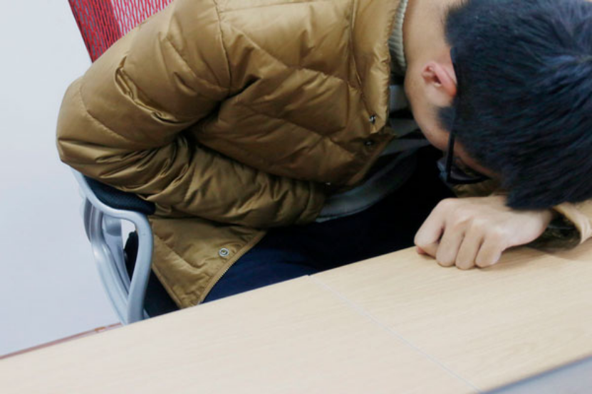 当胃不舒服的时候容易出现反酸、烧心的症状。