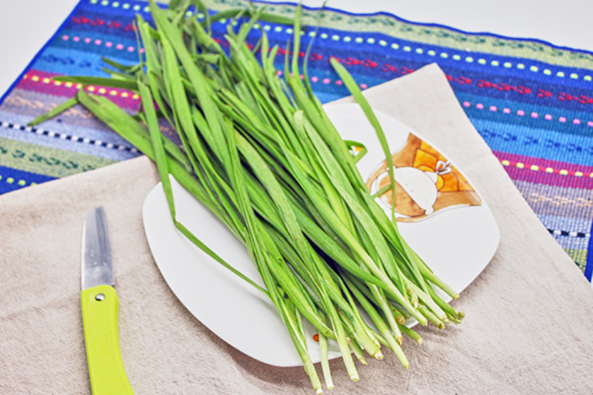 韭菜是生活中一种很常见的蔬菜。