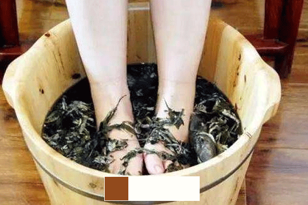 中医祛除脚臭的偏方 泡脚就可以简单去除脚臭
