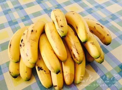 哈密瓜怎么切成小丁 Pb832loAInaAaMpFAACfev792q8182.jpg