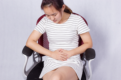 妇科疾病中早出现也是最常出现的症状就是小腹疼痛