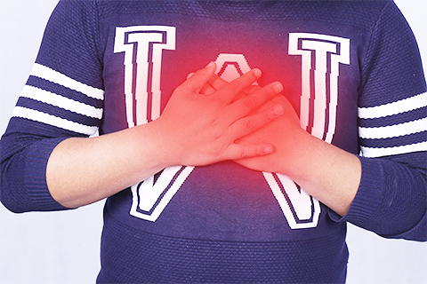 肺结核患者可能会出现咳嗽、胸痛、低热、乏力、咯血、呼吸困难等症状