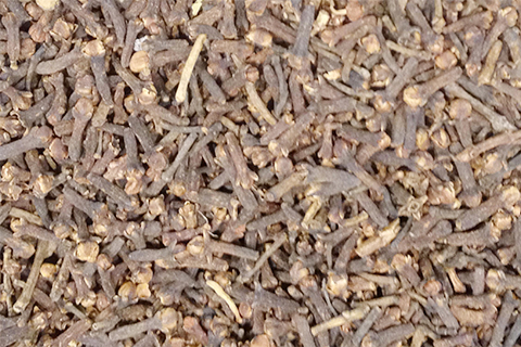 丁香茶是由桃金娘科植物丁香的干燥花叶制成的一种茶