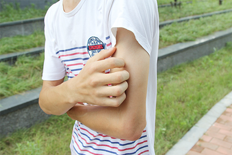 嗜酸性粒细胞偏高可能是由于过敏、寄生虫感染、皮肤病等原因引起的 嗜酸性粒细胞偏高可能是由于过敏、寄生虫感染、皮肤病等原因引起的