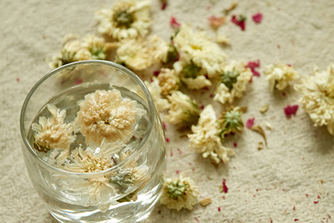 菊花茶具有降火的作用