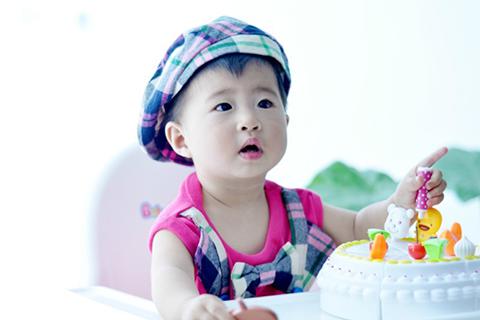 婴儿斜颈怎么办