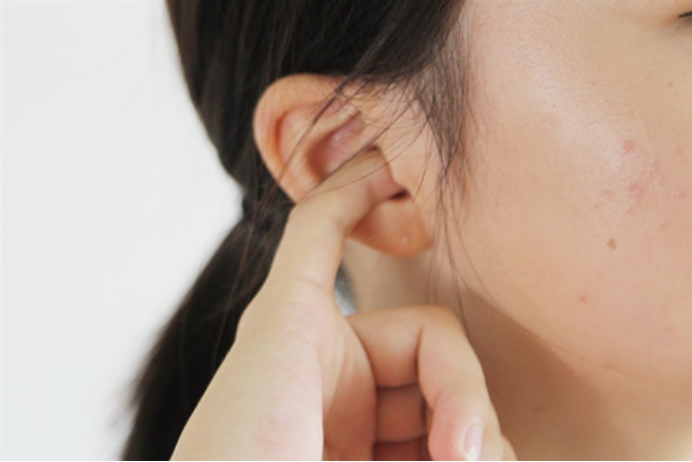 中耳炎产生之后，给生活带来的不便也是比较多的