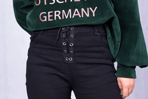 处女膜修复手术是现代比较常见的手术之一，它适用于夫妻生活过后，剧烈运动过后，外伤过后，或者意外导致的处女膜劈裂问题