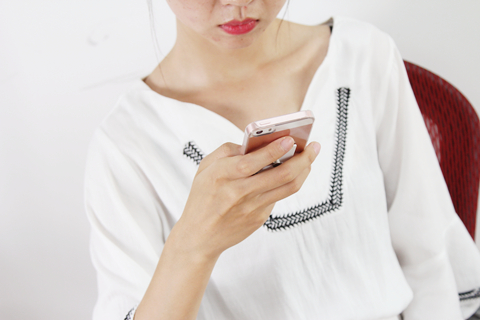 怀孕能玩手机吗 怀孕能玩手机吗