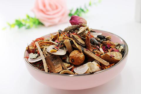 另外临床上我们还可以选择中药治疗