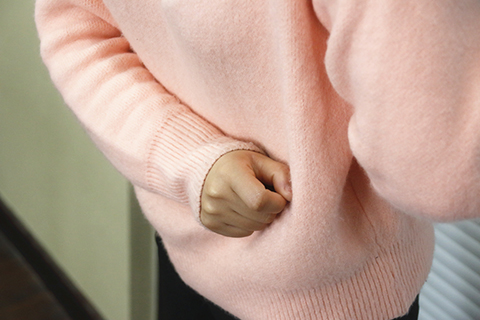 当女性处于排卵期时其体内的激素水平会发生改变，分泌物也会增多