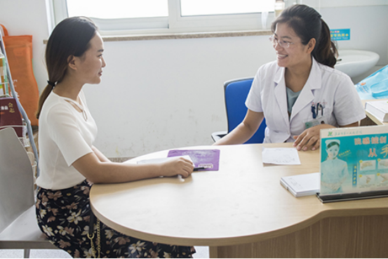 患者可以入院做下白带常规进行确诊