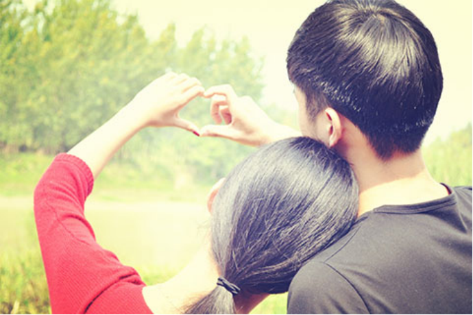 现代很多女性都有出现过排卵期出血的现象,很多女性不了解,多数会觉得机体出现异常或患有妇科疾病所致 现代很多女性都有出现过排卵期出血的现象,很多女性不了解,多数会觉得机体出现异常或患有妇科疾病所致