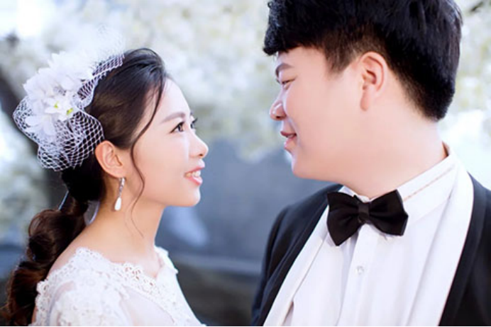 目前很多女性在生产时，都愿意选择剖腹产，不愿选择顺产