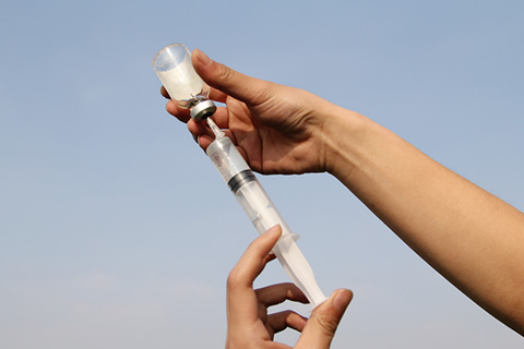 小孩打防疫针胳膊肿了怎么办