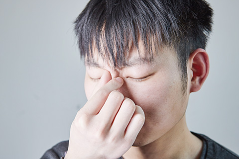 相信很多人都会有黑眼圈的情况吧，眼袋大，还黑，非常的影响形象