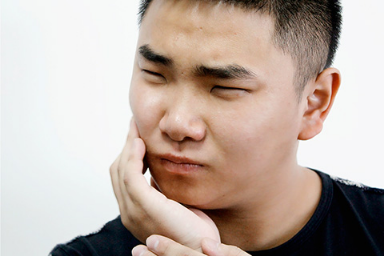 在吃饭的时候更是会容易导致疼痛的出现