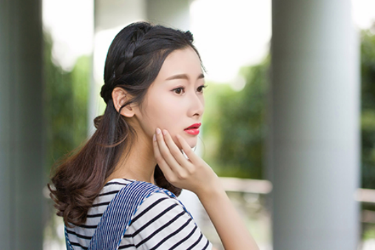 面瘫又被称为面部神经炎