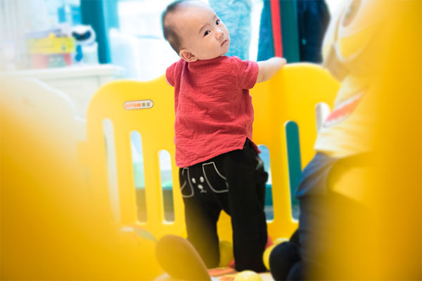 宝宝的身体比较的脆弱，所以最好不要用药物