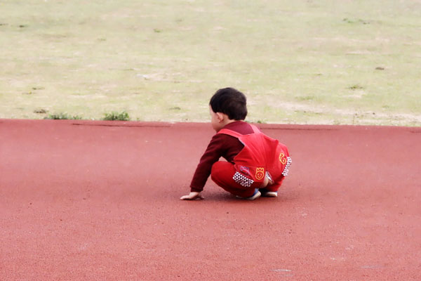 宝宝出现感冒应该怎么办，是很多家长都关心的事情