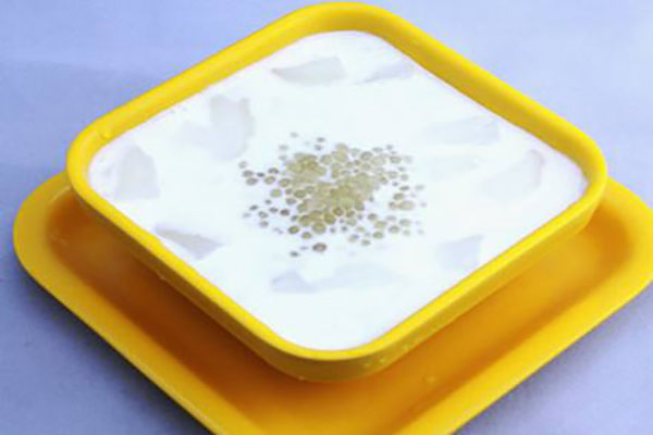 孕妇需要忌口很多的食物 ，那么椰汁可以喝吗