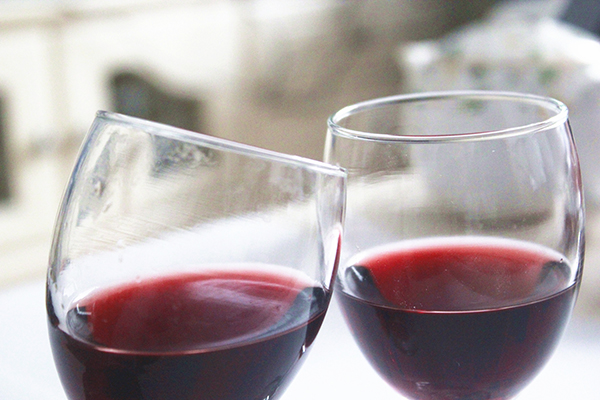 在体检之前，自然是不可以喝酒的