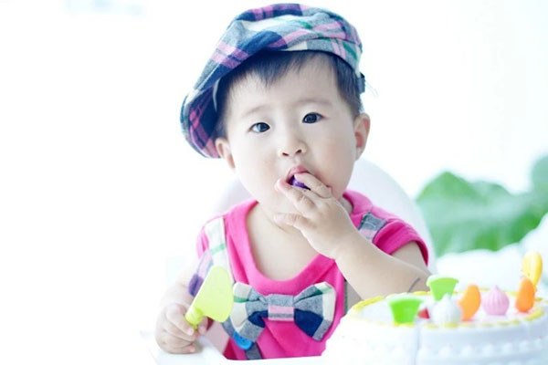 对于刚刚升级为爸爸妈妈的家长来说，宝宝出现一点点的异常情况，都会让他们十分的担忧