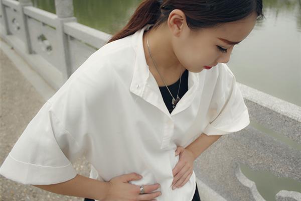 女性痛经有生理性原因，也有病理性原因