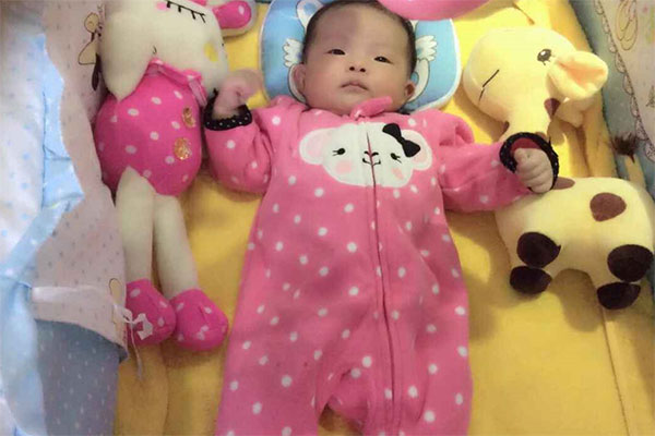 这个问题虽然不会给小孩的身体造成太大的危害，不过却会给小孩带来很大的不适感