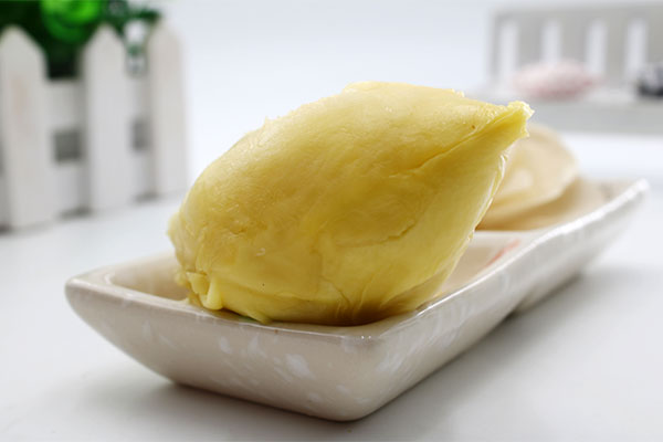 榴莲是一种很常见的食物，它的营养价值很高，常吃对身体以后许多的好处