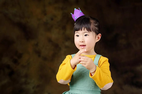 但是也并非只有大人会口臭，孩子也会出现口臭
