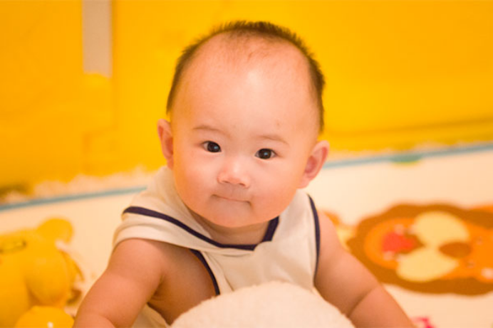 有许多刚出生的婴儿都会出现乳房有硬块的情况 有许多刚出生的婴儿都会出现乳房有硬块的情况