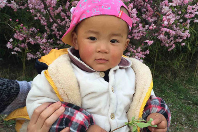 其实婴儿坐飞机的话，是不会有后遗症的，不过要注意的是，虽然婴儿坐飞机不会有后遗症，不过婴儿最好不要坐飞机，