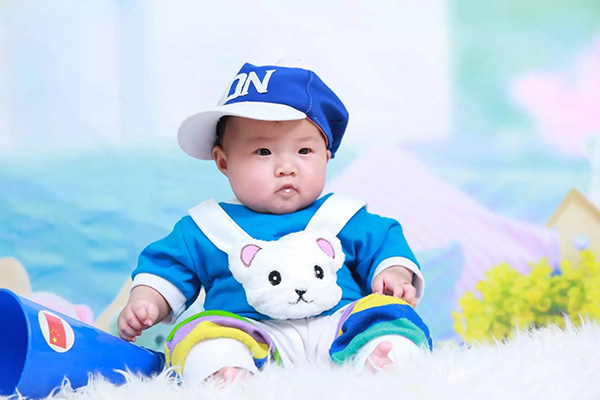 小孩白天不咳嗽晚上咳嗽是怎么回事