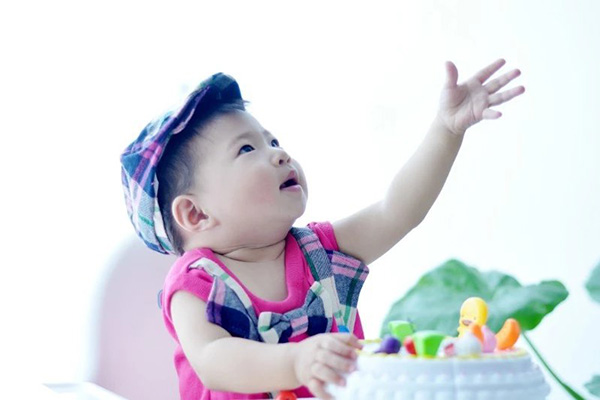 小儿抽搐是怎么回事