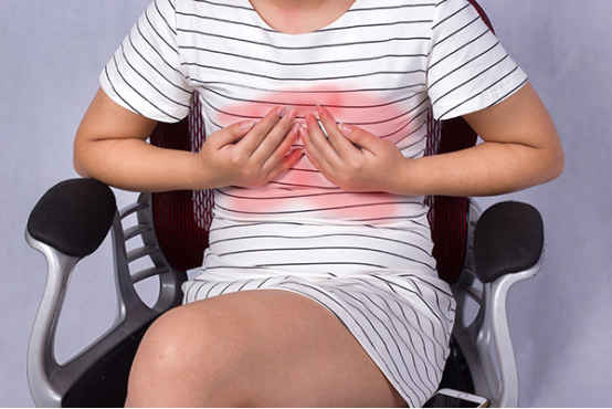 乳房囊肿发病主要是由于女性内分泌紊乱造成的