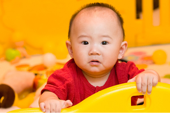 体内缺锌的婴儿会有食欲减退的情况，在平时生活中会无缘无故的挑食、厌食